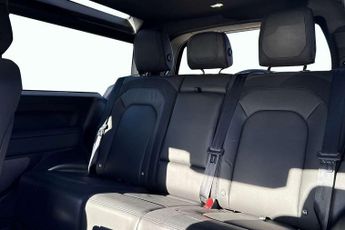 Land Rover Defender 3.0 D300 X-Dynamic HSE 90 3dr Auto