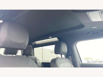 Land Rover Defender 3.0 D250 X-Dynamic SE 90 3dr Auto