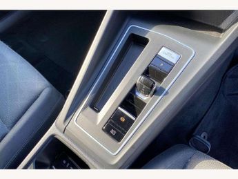 Volkswagen Golf 2.0 TDI Life 5dr DSG