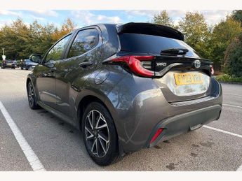 Toyota Yaris 1.5 Hybrid Design 5dr CVT