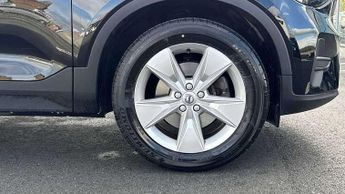 Volvo XC40 2.0 B3P Core 5dr Auto