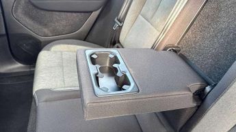 Volvo XC40 2.0 B3P Core 5dr Auto
