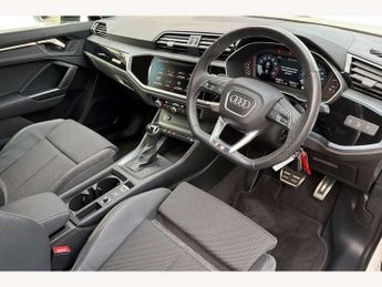 Audi Q3 35 TFSI Black Edition 5dr S Tronic
