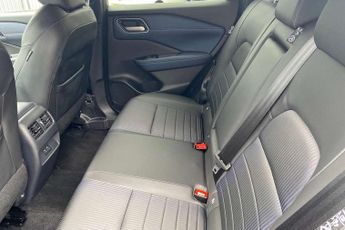 Nissan Qashqai 1.3 DiG-T MH 158 Tekna 5dr 4WD Xtronic
