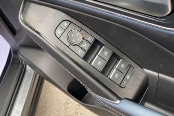 Nissan Qashqai 1.3 DiG-T MH 158 Tekna 5dr 4WD Xtronic