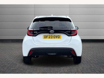 Toyota Yaris 1.5 Hybrid Design 5dr CVT