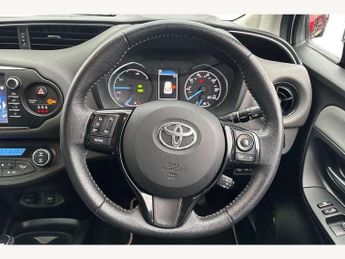 Toyota Yaris 1.5 Hybrid Icon Tech 5dr CVT