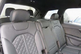 Audi SQ7 SQ7 TFSI Quattro Black Edition 5dr Tiptronic