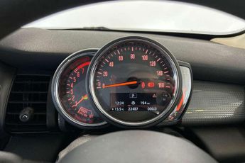 MINI Hatchback 1.5 Cooper Classic II 3dr Auto