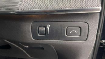 Volvo XC90 2.0 B6P [300] R DESIGN Pro 5dr AWD Geartronic