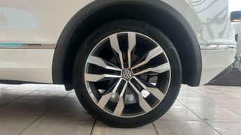 Volkswagen Tiguan 2.0 TDi 150 4Motion R-Line Tech 5dr DSG