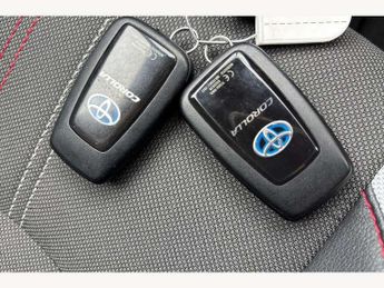 Toyota Corolla 1.8 VVT-i Hybrid GR Sport 5dr CVT