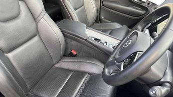 Volvo XC90 2.0 B5P Ultimate Dark 5dr AWD Geartronic