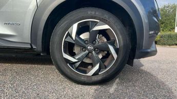 Nissan Juke 1.6 Hybrid N-Connecta 5dr Auto