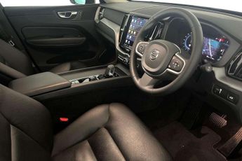 Volvo XC60 2.0 B5P Momentum 5dr Geartronic