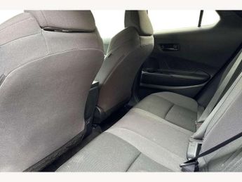 Toyota C-HR 1.8 Hybrid Design 5dr CVT