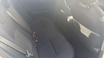 Toyota C-HR 1.8 Hybrid Design 5dr CVT