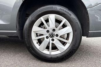 Volkswagen Caddy Maxi 2.0 TDI 122PS Commerce Pro Van DSG [Tech Pack]