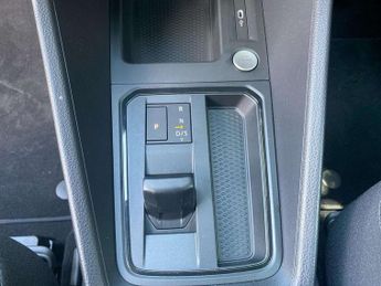 Volkswagen Caddy Maxi 2.0 TDI 122PS Commerce Pro Van DSG [Tech Pack]