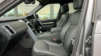 Land Rover Discovery 3.0 D300 R-Dynamic SE 5dr Auto