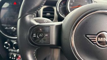 MINI Hatchback 5dr 1.5 Cooper Exclusive 5dr Auto