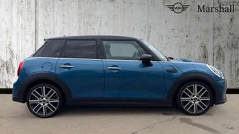 MINI Hatchback 5dr 1.5 Cooper Exclusive 5dr Auto