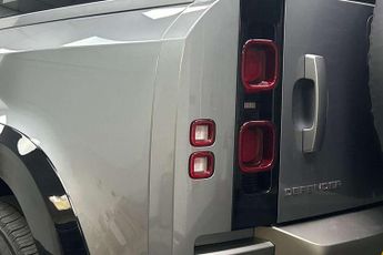Land Rover Defender 3.0 D250 X-Dynamic SE 90 3dr Auto