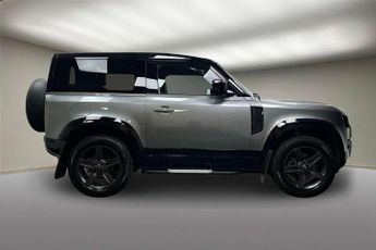 Land Rover Defender 3.0 D250 X-Dynamic SE 90 3dr Auto