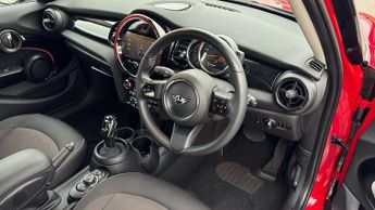 MINI Hatchback 5dr 1.5 Cooper Classic 5dr Auto