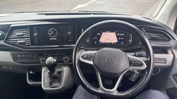 Volkswagen Transporter 2.0 BiTDI 204 Highline Kombi Van 4MOTION DSG