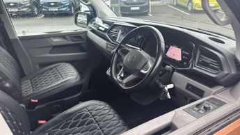 Volkswagen Transporter 2.0 BiTDI 204 Highline Kombi Van 4MOTION DSG