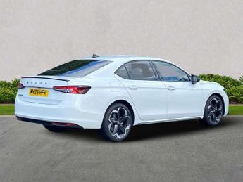 Skoda Superb 1.5 TSI e-TEC Sportline 5dr DSG