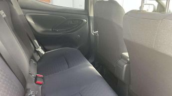 Toyota Yaris 1.5 Hybrid Design 5dr CVT