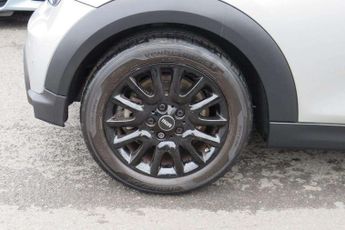 MINI Hatchback 1.5 Cooper Classic 3dr Auto