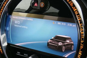 MINI Hatchback 1.5 Cooper Classic 3dr Auto