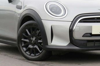 MINI Hatchback 1.5 Cooper Classic 3dr Auto
