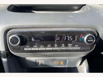 Toyota Yaris 1.5 Hybrid Icon 5dr CVT