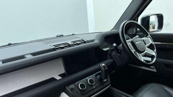 Land Rover Defender 3.0 D250 Hard Top SE Auto