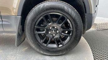 Land Rover Defender 3.0 D250 Hard Top SE Auto