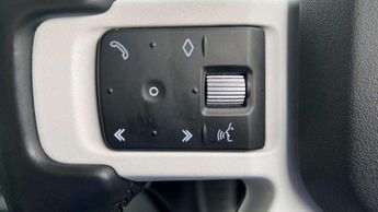 Land Rover Defender 3.0 D250 Hard Top SE Auto