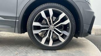 Volkswagen Tiguan 2.0 TDi 190 4Motion R-Line 5dr DSG