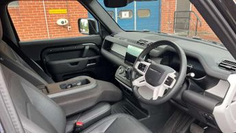 Land Rover Defender 3.0 D250 Hard Top S Auto [3 Seat]