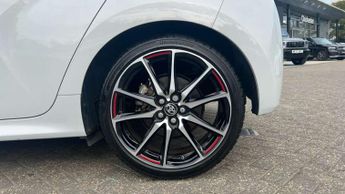 Toyota Yaris 1.5 Hybrid GR Sport 5dr CVT