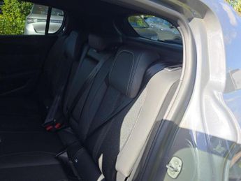 Peugeot 308 1.2 Hybrid 136 GT 5dr e-DSC6