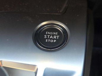 Peugeot 308 1.2 Hybrid 136 GT 5dr e-DSC6