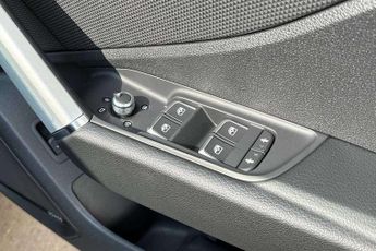 Audi Q2 35 TFSI S Line 5dr S Tronic