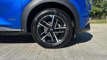 Nissan Juke 1.6 Hybrid N-Connecta 5dr Auto
