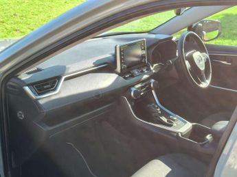 Toyota RAV4 2.5 VVT-i Hybrid Design 5dr CVT