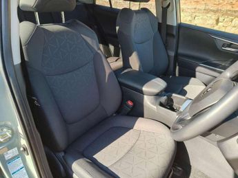 Toyota RAV4 2.5 VVT-i Hybrid Design 5dr CVT