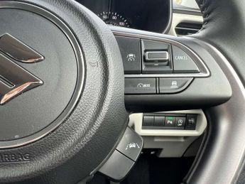 Suzuki Swift 1.2 Mild Hybrid Motion 5dr CVT